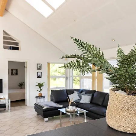 Ferienhaus Four-bedroom In 24 Blåvand